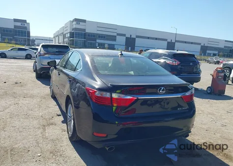 2013 Lexus Es 350 z USA, uszkodzony, nr VIN JTHBK1GG4D2076633